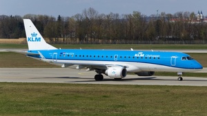 Photo of PH-EZH - Embraer ERJ-190STD operated by KLM Cityhopper