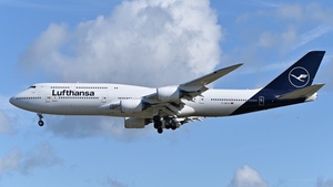 Photo of D-ABYA - Boeing 747-830 operated by Lufthansa