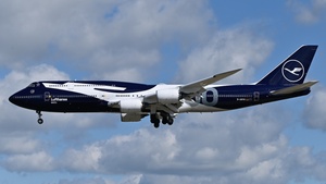 Photo of D-ABYN - Boeing 747-830 operated by Lufthansa