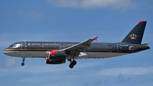 Photo of JY-AYR - Airbus A320-232 operated by Royal Jordanian Airlines