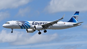 Photo of SU-GFS - Airbus A321-251NX operated by Egyptair