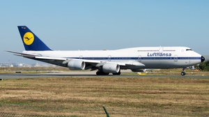 Photo of D-ABYT - Boeing 747-830 operated by Lufthansa