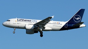 Photo of D-ABGK - Airbus A319-112 operated by Lufthansa City Airlines