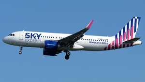 Photo of SX-GNA - Airbus A320-251N operated by Sky Express