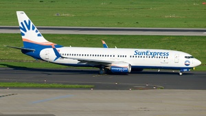 Photo of TC-SEM - Boeing 737-8HC operated by SunExpress