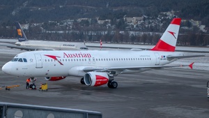 Photo of OE-LBQ - Airbus A320-214 operated by Austrian Airlines