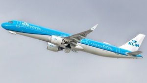 Photo of PH-AXH - Airbus A321-252NX operated by KLM Royal Dutch Airlines