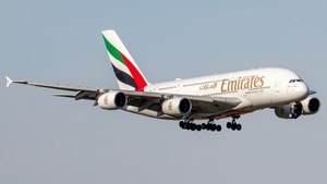 Photo of A6-EEV - Airbus A380-861 operated by Emirates