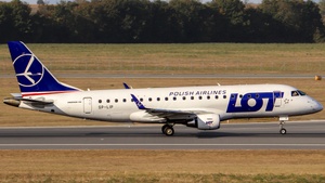Photo of SP-LIP - Embraer ERJ-175STD operated by LOT Polish Airlines