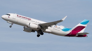 Photo of D-AEWL - Airbus A320-214 operated by Eurowings