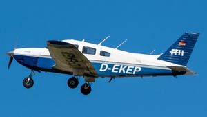 Photo of D-EKEP - Piper PA-28-181 Archer III operated by FFH Flight Training