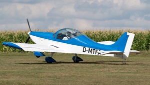Photo of D-MTFA - Breezer B400 operated by Private