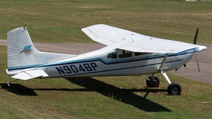 Photo of N904BP - Cessna 180J Skywagon operated by Private