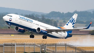Photo of TC-SRG - Boeing 737-8JP operated by SunExpress