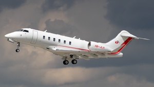 Photo of HB-JLH - Bombardier Challenger 3500 operated by Scintilla AG