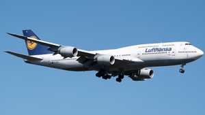 Photo of D-ABYL - Boeing 747-830 operated by Lufthansa