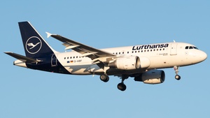Photo of D-AIBF - Airbus A319-112 operated by Lufthansa