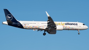 Photo of D-AIEP - Airbus A321-271NX operated by Lufthansa