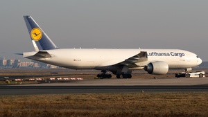 Photo of D-ALFD - Boeing 777-FBT operated by Lufthansa Cargo