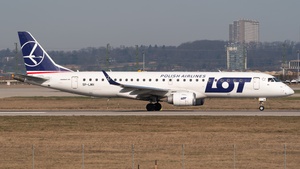 Photo of SP-LMH - Embraer ERJ-190LR operated by LOT Polish Airlines