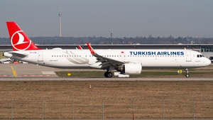 Photo of TC-LSS - Airbus A321-271NX operated by Turkish Airlines