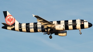 Photo of D-ASGE - Airbus A320-214 operated by Condor