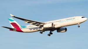 Photo of D-AFYR - Airbus A330-343 operated by Discover Airlines