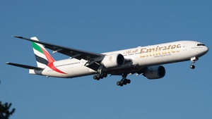 Photo of A6-EGZ - Boeing 777-31H(ER) operated by Emirates