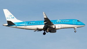 Photo of PH-EXO - Embraer ERJ-175STD operated by KLM Cityhopper