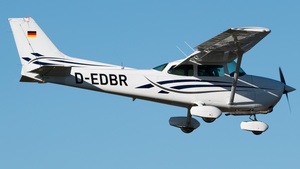 Photo of D-EDBR - Reims-Cessna F172P Skyhawk II operated by Luftsportring Aalen