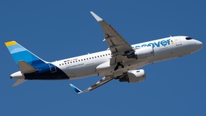 Photo of D-AIWE - Airbus A320-214 operated by Discover Airlines