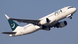 Photo of AP-BOK - Airbus A320-214 operated by PIA Pakistan International Airlines