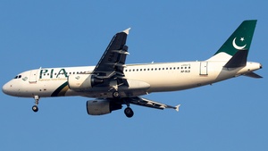 Photo of AP-BLB - Airbus A320-214 operated by PIA Pakistan International Airlines