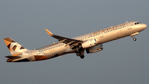 Photo of A6-AEF - Airbus A321-231 operated by Etihad Airways