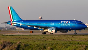 Photo of EI-DSW - Airbus A320-216 operated by ITA Airways