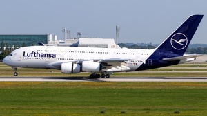 Photo of D-AIMK - Airbus A380-841 operated by Lufthansa
