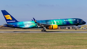 Photo of TF-FIU - Boeing 757-256 operated by Icelandair