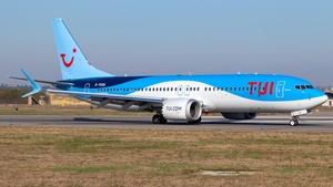 Photo of G-TUOA - Boeing 737 MAX 8 operated by TUI Airways