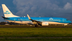 Photo of PH-BXL - Boeing 737-8K2 operated by KLM Royal Dutch Airlines