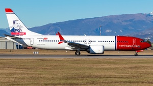 Photo of SE-RTG - Boeing 737 MAX 8 operated by Norwegian Air Sweden
