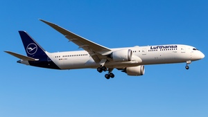 Photo of D-ABQC - Boeing 787-9 Dreamliner operated by Lufthansa
