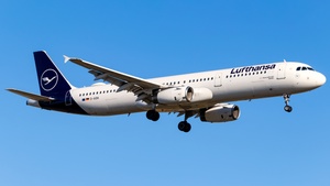 Photo of D-AIDK - Airbus A321-231 operated by Lufthansa