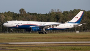Photo of 330002 - Airbus CC-330 Husky operated by Royal Canadian Air Force