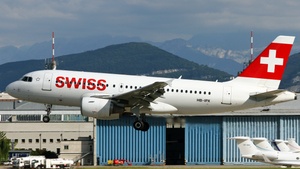 Photo of HB-IPX - Airbus A319-112 operated by Swiss International Air Lines