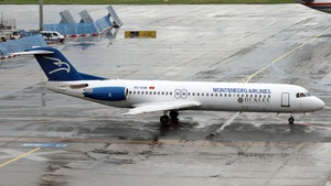 4O-AOM - Fokker 100