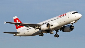HB-IJM - Airbus A320-214