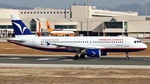 Photo of D-AHHH - Airbus A320-214 operated by Hamburg Airways