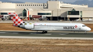 Photo of EI-EXB - Boeing 717-2BL operated by Volotea