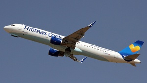 Photo of G-TCDB - Airbus A321-211 operated by Thomas Cook Airlines
