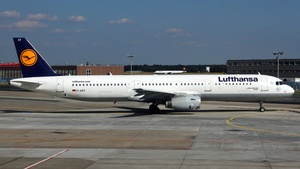 Photo of D-AIST - Airbus A321-231 operated by Lufthansa
